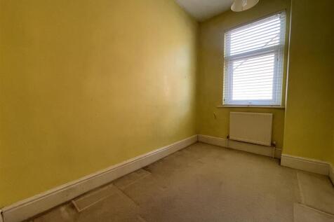 Study/Walk-in Wardrobe