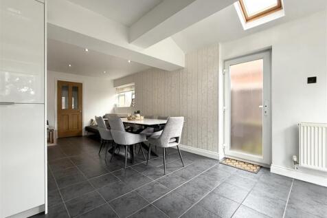 Family Living Kitchen