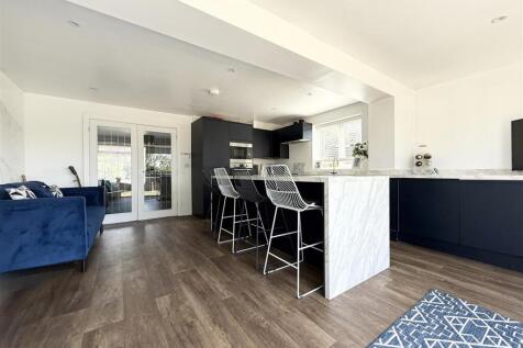 Family Living Kitchen