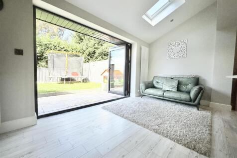 Family Living Kitchen