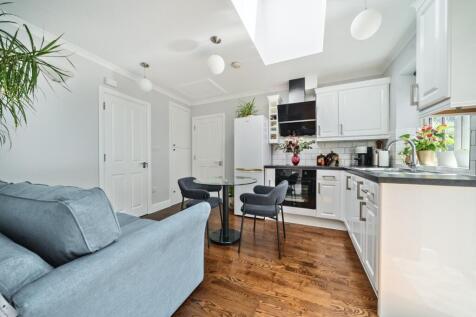 Reception/Kitchen