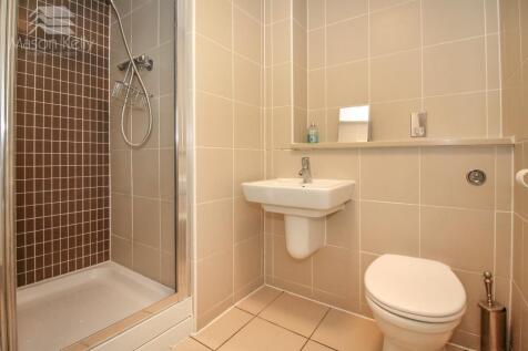 EN SUITE SHOWER