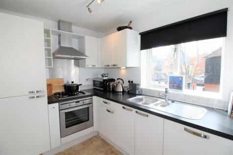 SEPARATE KITCHEN