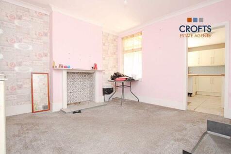 Sitting/dining room