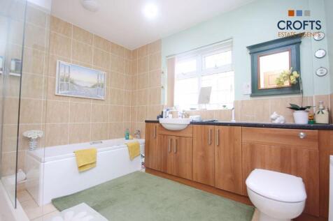 Ground floor bathroom