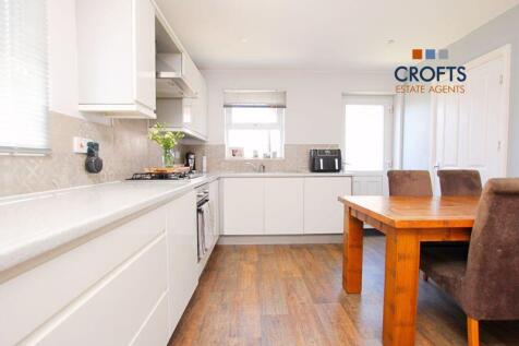 Kitchen/dining room view 3