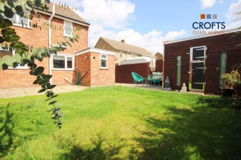 Rear garden view 3