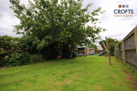 Rear garden view 4