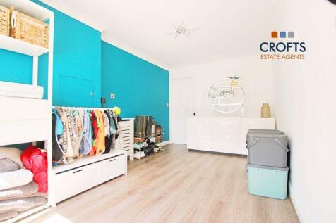 Reception room/family room 
