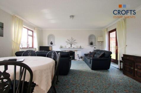 Lounge view 3 