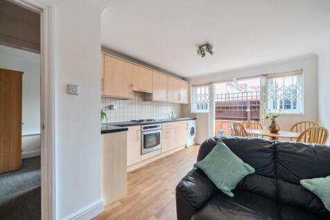 Living Area/Kitchen