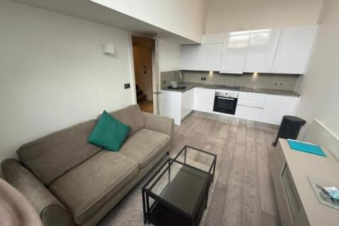 Reception/Kitchen