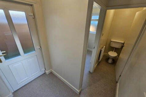 Rear Hallway &amp; WC