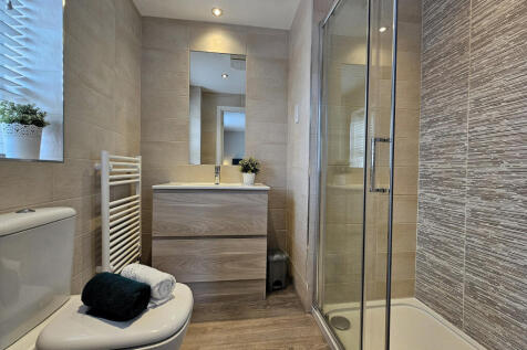Ensuite Shower Room