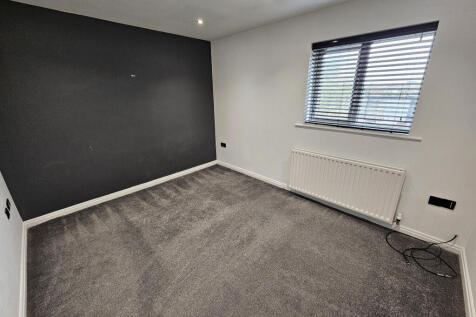 Rear Bedroom