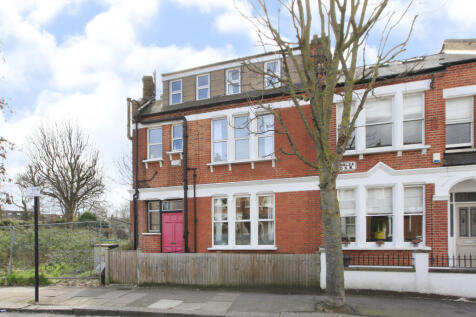 property in Ravenslea Road, 
Wandsworth Common, SW12