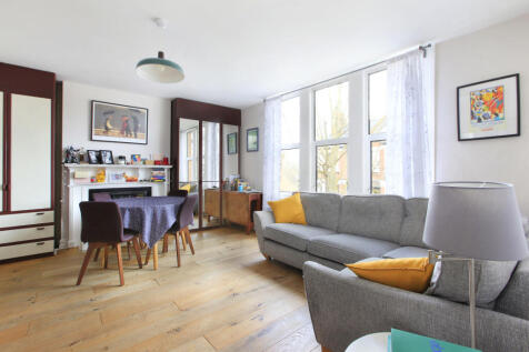 property in Ravenslea Road, 
Wandsworth Common, SW12