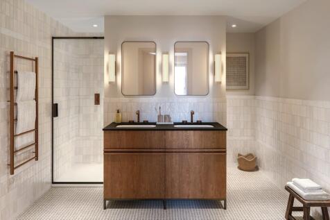 property in The Edit, 
Bear Lane, S81