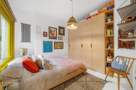 Bedroom 2.jpg