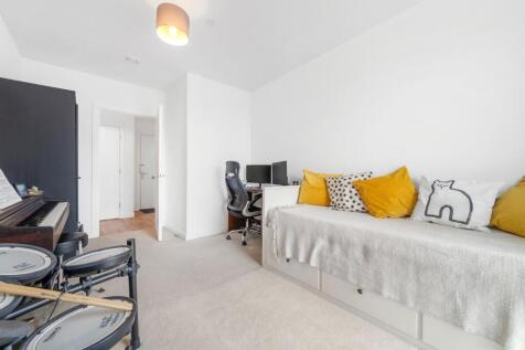 Bedroom 2.jpg