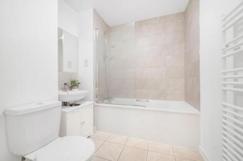 Bathroom.jpg