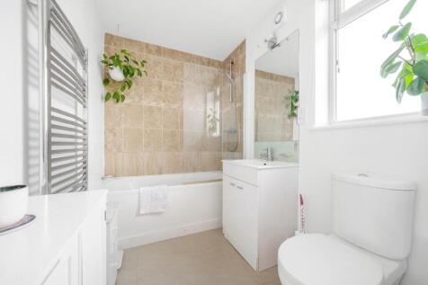 Bathroom.jpg