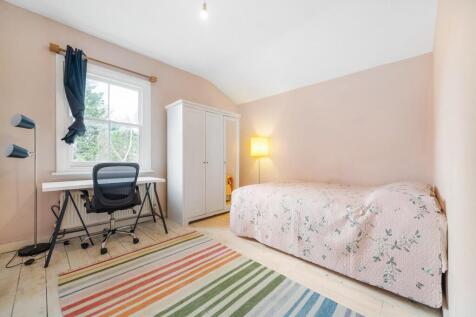 Bedroom 2.jpg