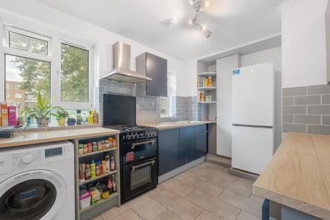 Kitchen (3).jpg