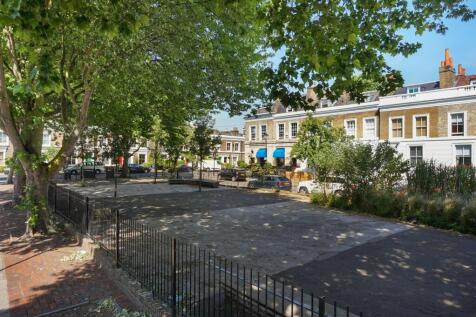 Trinity Gardens Square (2).jpg