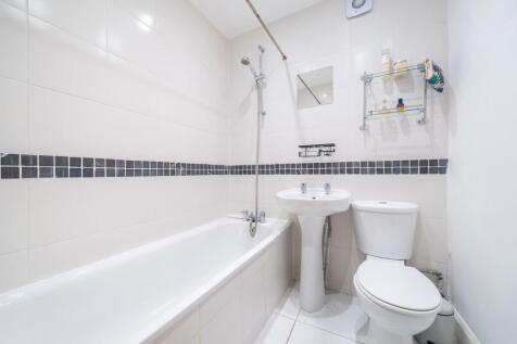 Bathroom.jpg