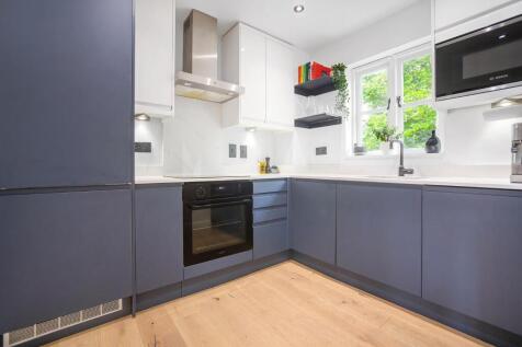 Kitchen.JPG