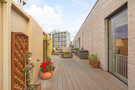 Roof Terrace (2).JPG