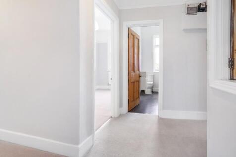 Hallway (1).JPG