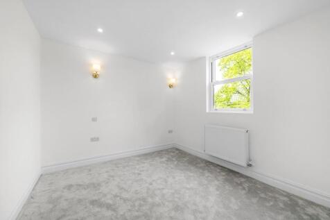 Bedroom 4.jpg