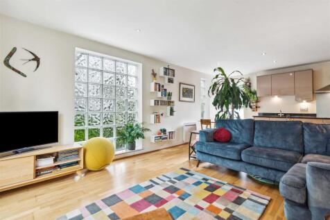 Flat 17, Stratos Height_-11.jpg