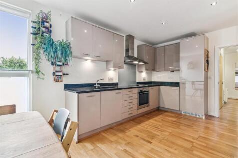 Flat 17, Stratos Height_-8.jpg