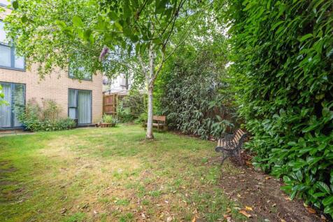 Flat 17, Stratos Height_-14.jpg