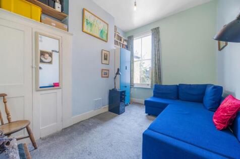 Bedroom 4.JPG