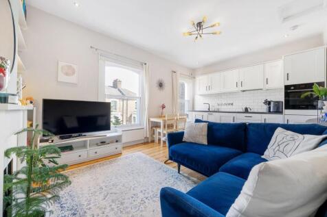 Open - plan reception