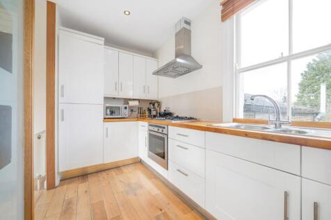 Kitchen (2).jpg