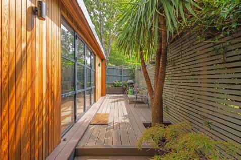 Garden room.JPG