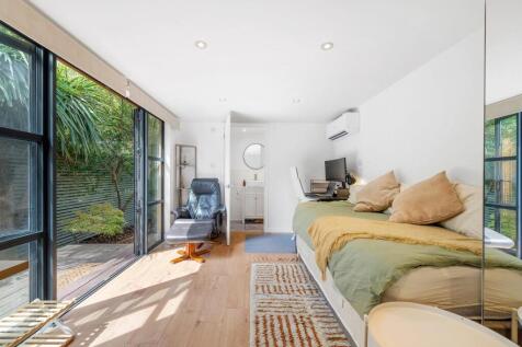 Garden room (3).JPG