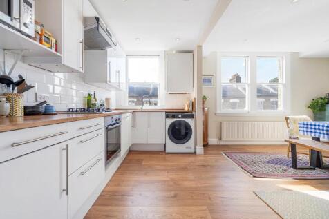 Kitchen.JPG