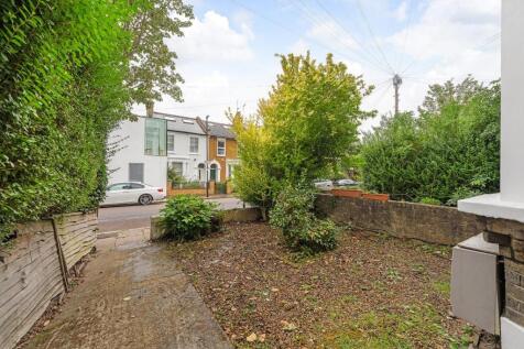Front garden.JPG