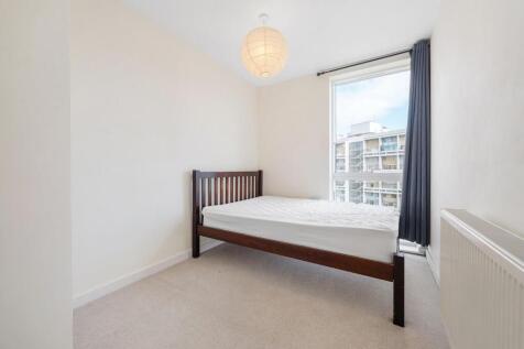 Bedroom 2.JPG