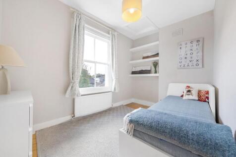 Bedroom 2.JPG