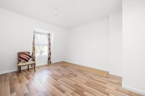 Bedroom2.JPG