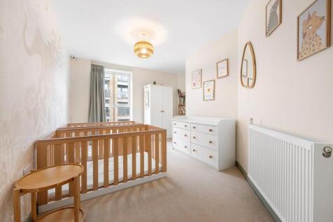 Bedroom 2.JPG