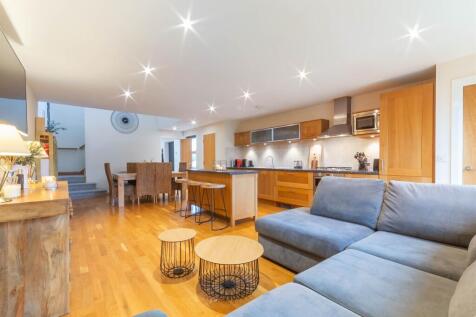 Kitchen / Dining / Family Room