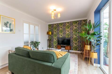 Kitchen Family Room